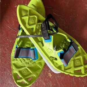 New Crescent Moon Luna Hiking and Running Kids EVA Snowshoes lightweight